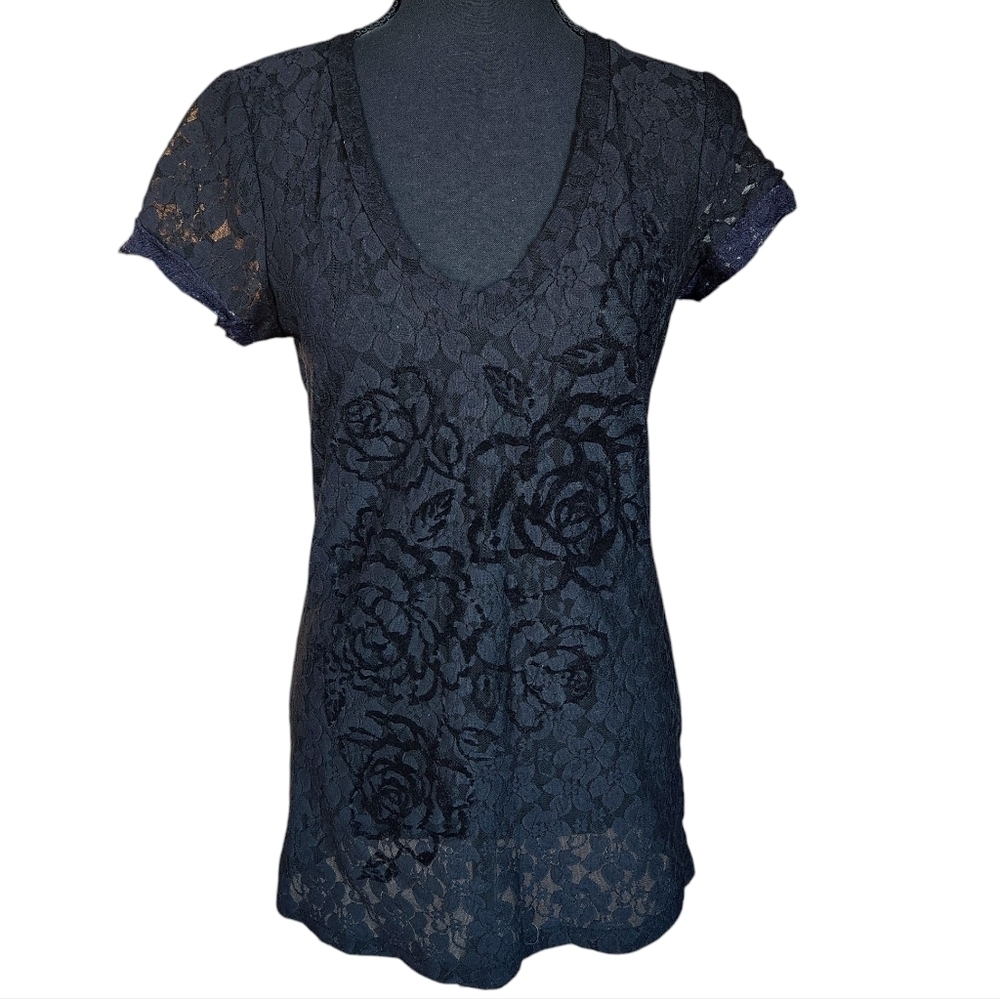 2000s Vanity Lace Velvet Rose V Neck Top